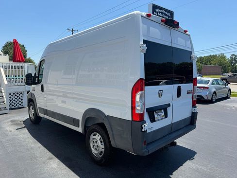 Used 2017 RAM ProMaster 2500 w/ Premium Appearance Group FWD image 5