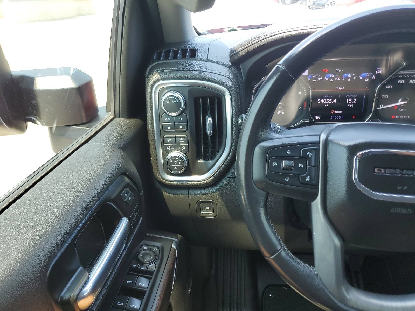 Used 2022 GMC Sierra 3500 Denali AWD/4WD image 28