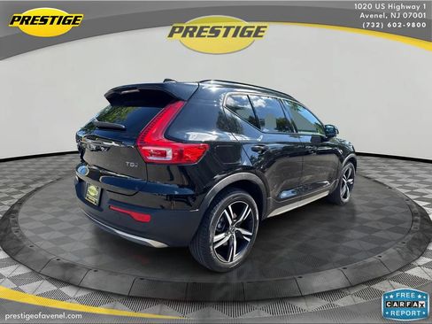 Used 2021 Volvo XC40 T5 R-Design AWD/4WD image 5