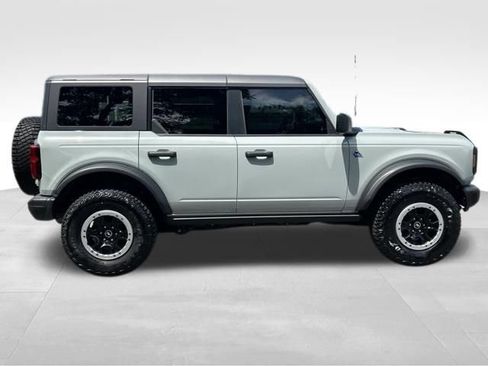 Used 2023 Ford Bronco Black Diamond w/ Sasquatch Package AWD/4WD image 16