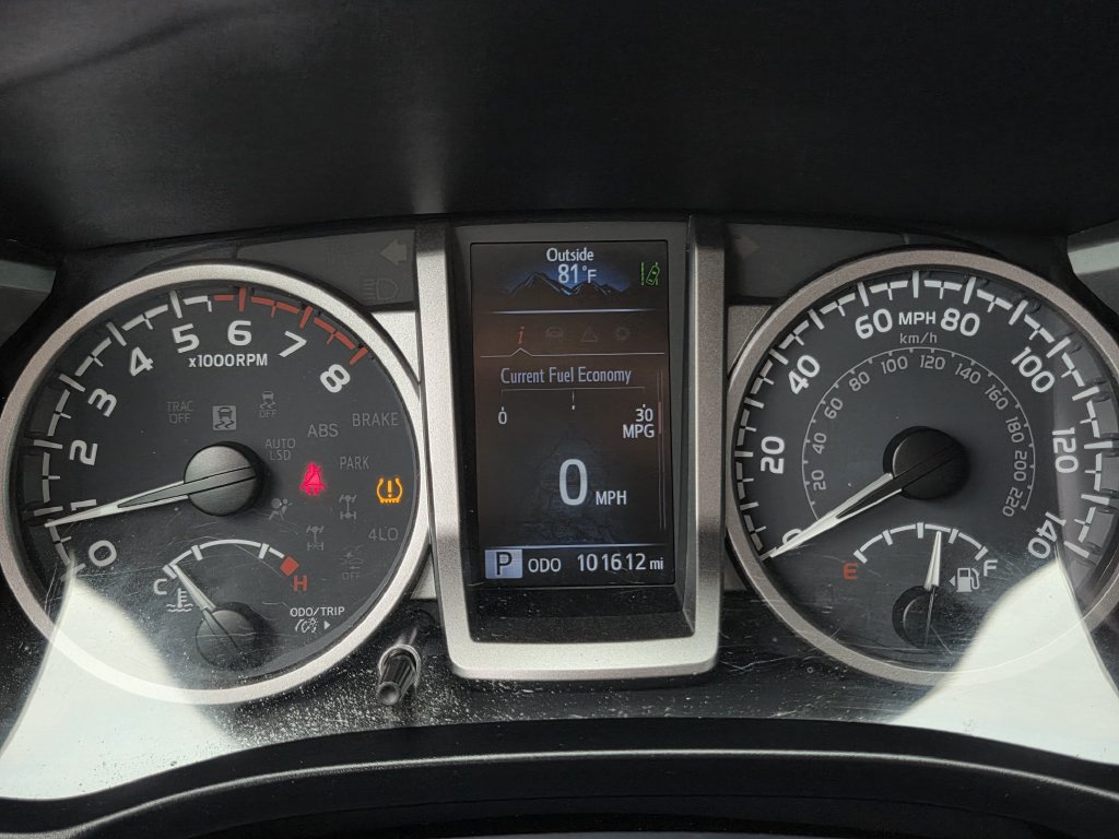 Used 2023 Toyota Tacoma SR5 RWD image 19