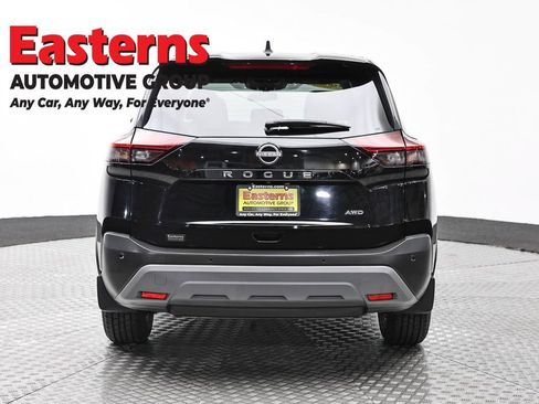 Used 2023 Nissan Rogue S AWD/4WD image 6