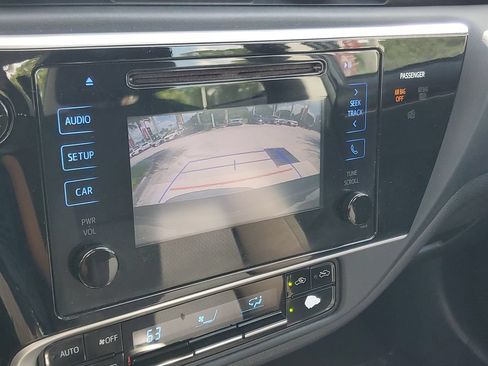 Used 2017 Toyota Corolla LE FWD image 22