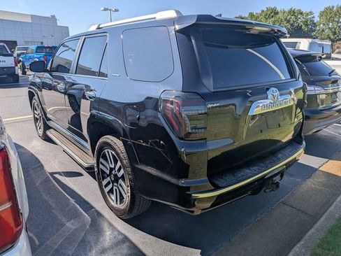 Used 2019 Toyota 4Runner Limited AWD/4WD image 4