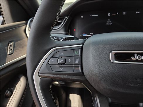 New 2026 Jeep Grand Cherokee L Limited image 29