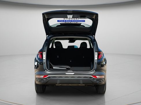 Certified 2023 Hyundai Tucson SE FWD image 10