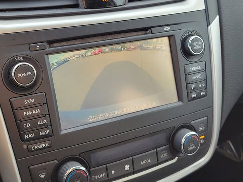 Used 2016 Nissan Altima 2.5 SV w/ Convenience Package image 26