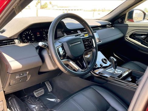 Used 2021 Land Rover Range Rover Evoque R-Dynamic SE AWD/4WD image 17