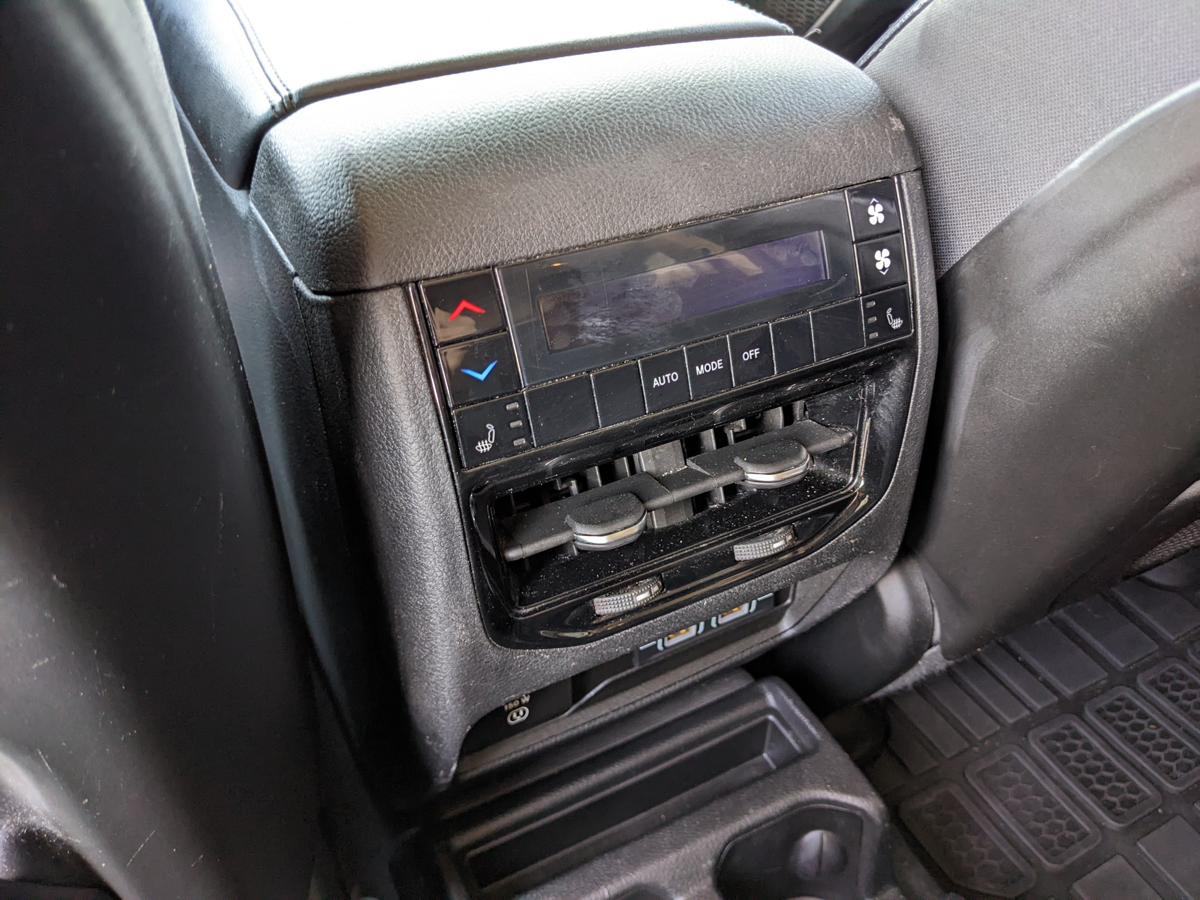Used 2021 Jeep Grand Cherokee L Limited AWD/4WD image 17