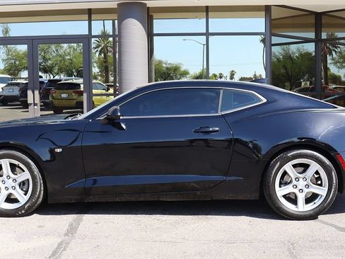 Used 2022 Chevrolet Camaro LT RWD image 8