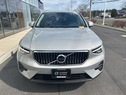 Certified 2025 Volvo XC40 B5 Plus image 7