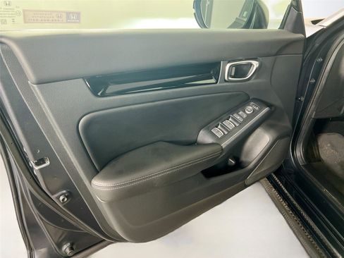 Used 2024 Honda Civic Touring image 19
