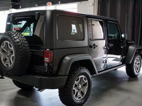 Used 2013 Jeep Wrangler Unlimited Rubicon w/ Connectivity Group AWD/4WD image 7