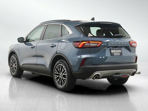 Used 2023 Ford Escape SE w/ PHEV Premium Package FWD image 3