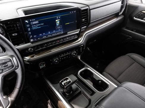 Used 2023 Chevrolet Silverado 1500 LT Trail Boss image 22