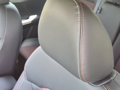 Used 2025 Nissan Kicks SR FWD image 14