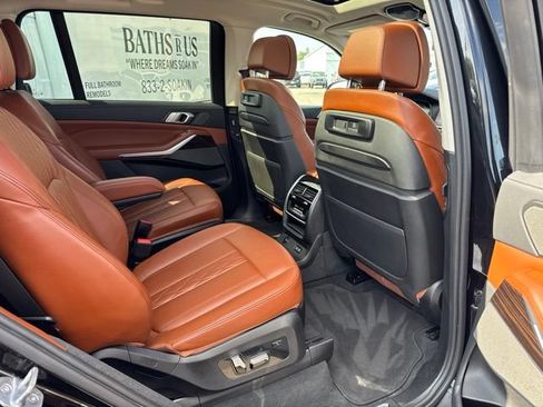 Used 2020 BMW X7 xDrive40i w/ Premium Package AWD/4WD image 27