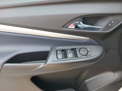 Used 2023 Chevrolet Bolt EUV LT w/ Convenience Package image 34