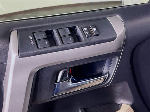 Used 2018 Toyota 4Runner Limited image 11