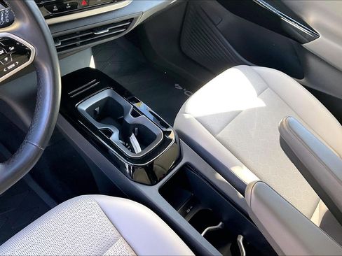 Certified 2022 Volkswagen ID.4 Pro S w/ Gradient Package image 16