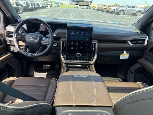 New 2026 GMC Yukon Denali Ultimate AWD/4WD image 30