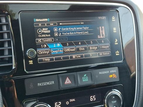 Used 2018 Mitsubishi Outlander SE FWD image 17