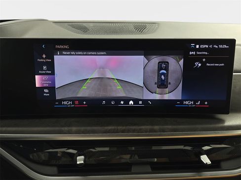 Used 2026 BMW X7 xDrive40i w/ Premium Package image 27