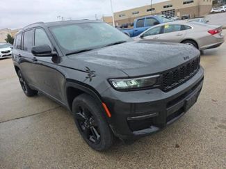 Used 2023 Jeep Grand Cherokee L Limited w/ Black Appearance Package video 2