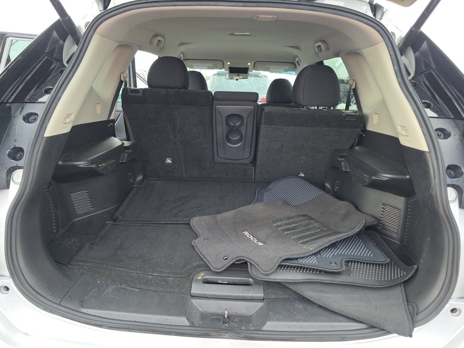 Used 2018 Nissan Rogue SV AWD/4WD image 7