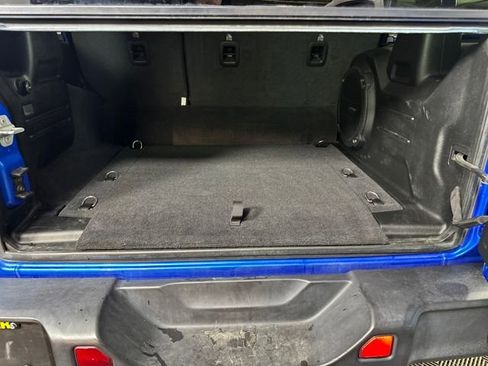 Used 2021 Jeep Wrangler Unlimited Sahara w/ Cold Weather Group image 27