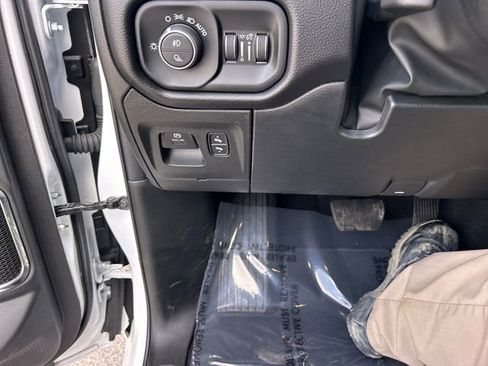 Used 2025 RAM 1500 Laramie image 29