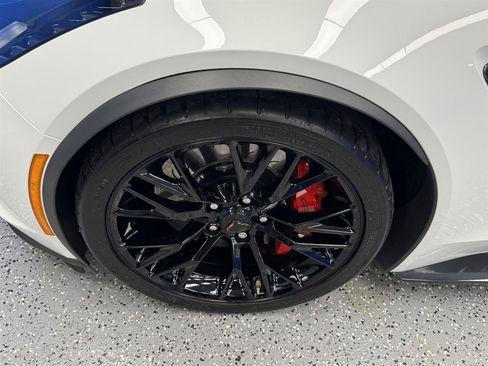 Used 2019 Chevrolet Corvette Z06 RWD image 28
