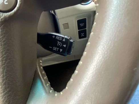 Used 2013 Lexus GX 460 Premium image 25