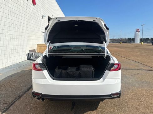 New 2026 Toyota Camry SE image 29