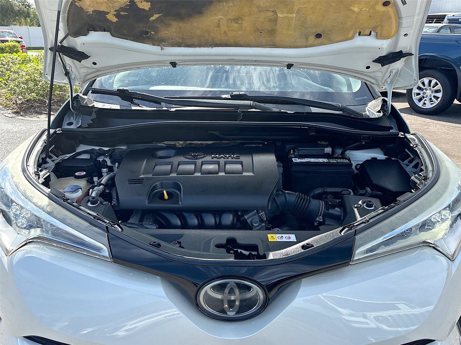 Used 2018 Toyota C-HR XLE FWD image 28