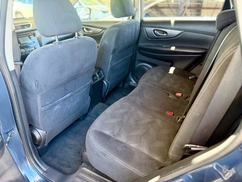 Used 2016 Nissan Rogue S w/ Appearance Package FWD image 10