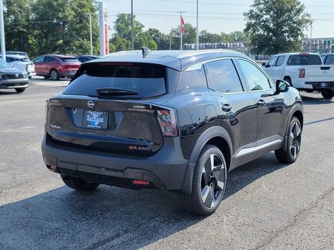 New 2025 Nissan Kicks SR w/ SR Premium Package AWD/4WD image 6