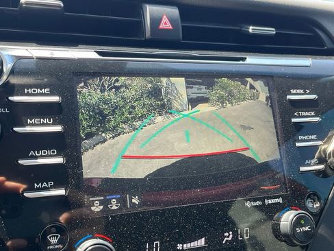 Used 2020 Toyota Camry SE w/ Audio Package FWD image 14