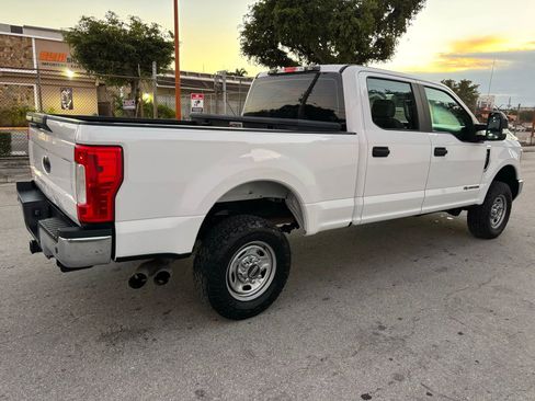 Used 2019 Ford F250 XL w/ Power Equipment Group image 5