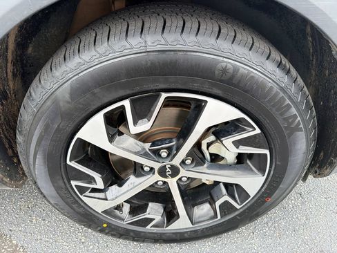 Used 2023 Kia Sportage EX FWD image 12