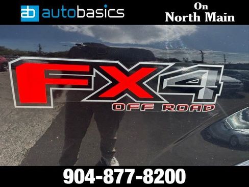 Used 2017 Ford F150 XLT w/ Equipment Group 302A Luxury image 10