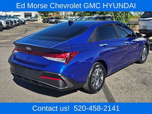 Used 2024 Hyundai Elantra SEL FWD image 5