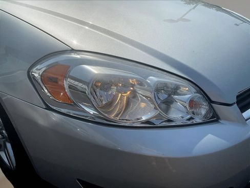 Used 2011 Chevrolet Impala LT FWD image 30
