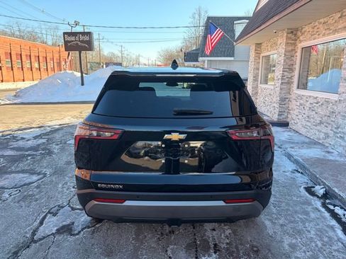 Used 2025 Chevrolet Equinox LT FWD image 6