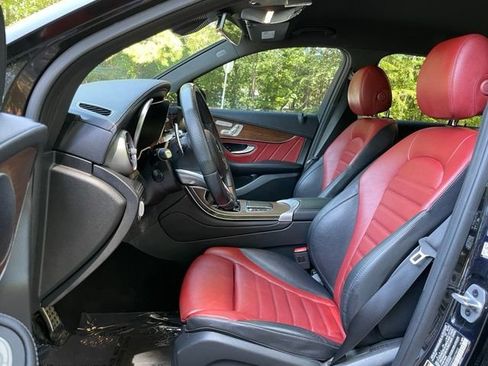 Used 2022 Mercedes-Benz GLC 43 AMG 4MATIC image 14