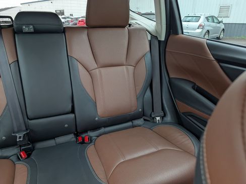 Used 2023 Subaru Forester Touring AWD/4WD image 14