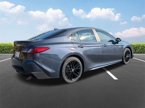 New 2026 Toyota Camry SE FWD image 4