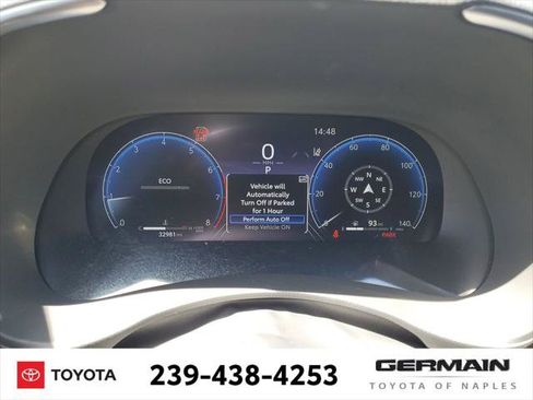 Certified 2024 Toyota Highlander Platinum FWD image 25