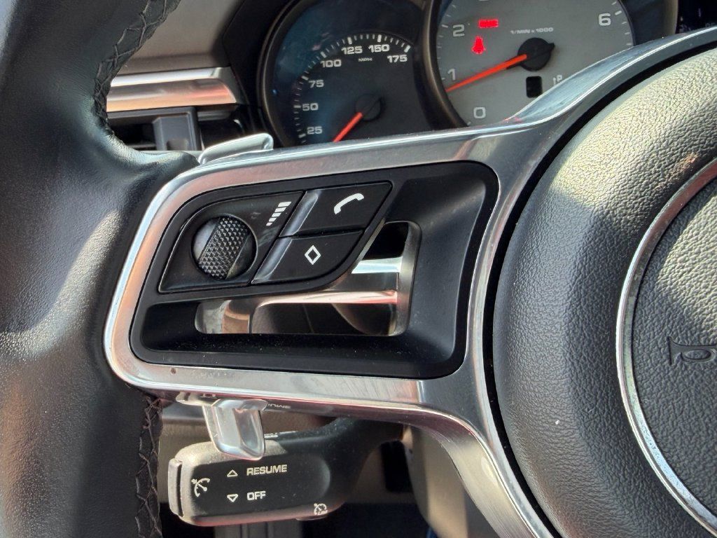 Used 2020 Porsche Macan S AWD/4WD image 22