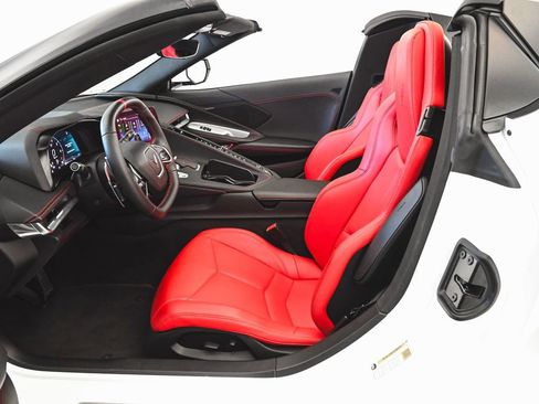 Used 2024 Chevrolet Corvette Stingray Convertible w/ 1LT image 33